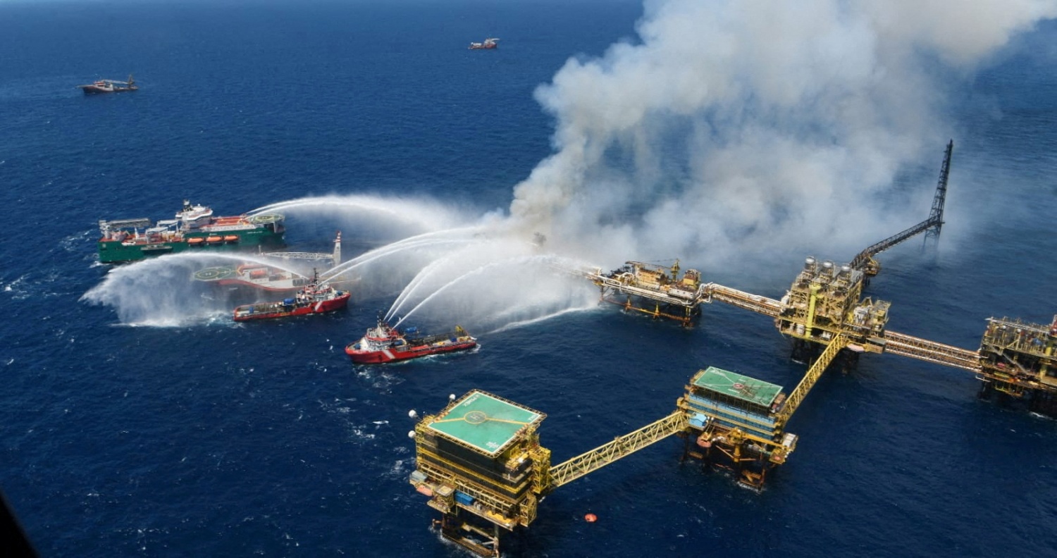 Cháy giàn khoan dầu ngoài khơi Vịnh Mexico