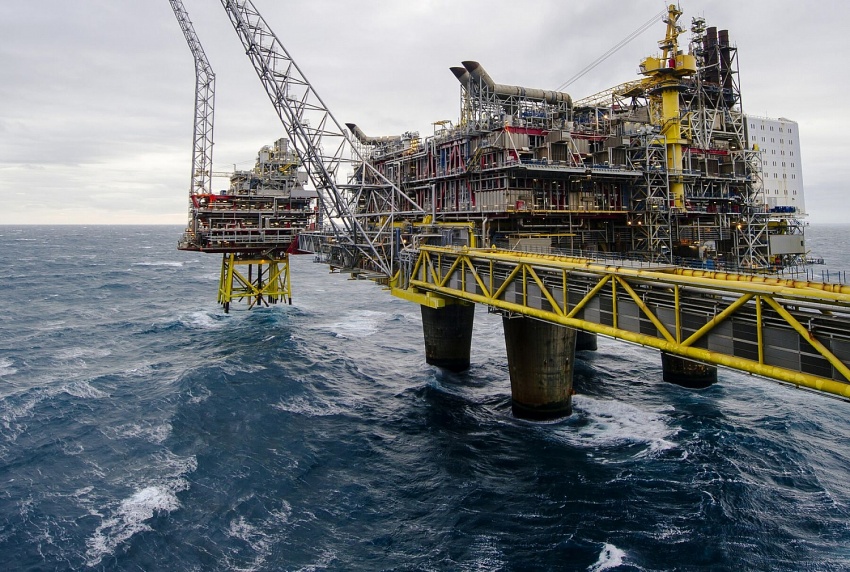 Các nước khai thác dầu lớn ở Biển Bắc tiếp tục khoan, đi ngược lại với cam kết về khí hậu