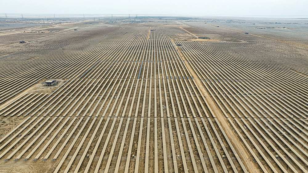 Biến sa mạc muối thành nhà máy điện sạch khổng lồ