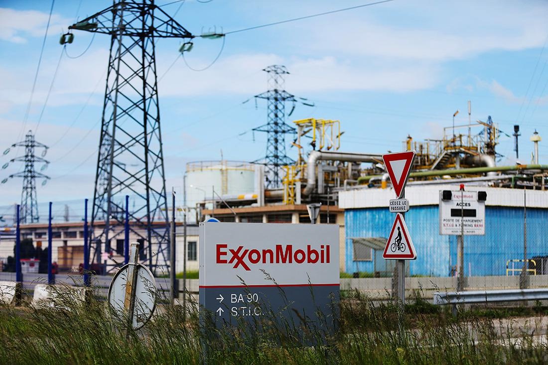 ExxonMobil đóng cửa một phần các nhà máy ở Pháp