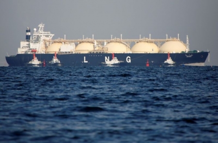 Các gã khổng lồ dầu mỏ muốn có cổ phần trong dự án xuất khẩu LNG mới của UAE