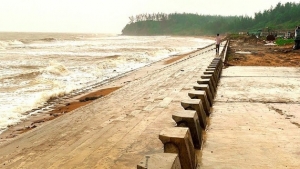 Quảng Trị: Sự cần thiết phải thiết lập hành lang bảo vệ bờ biển