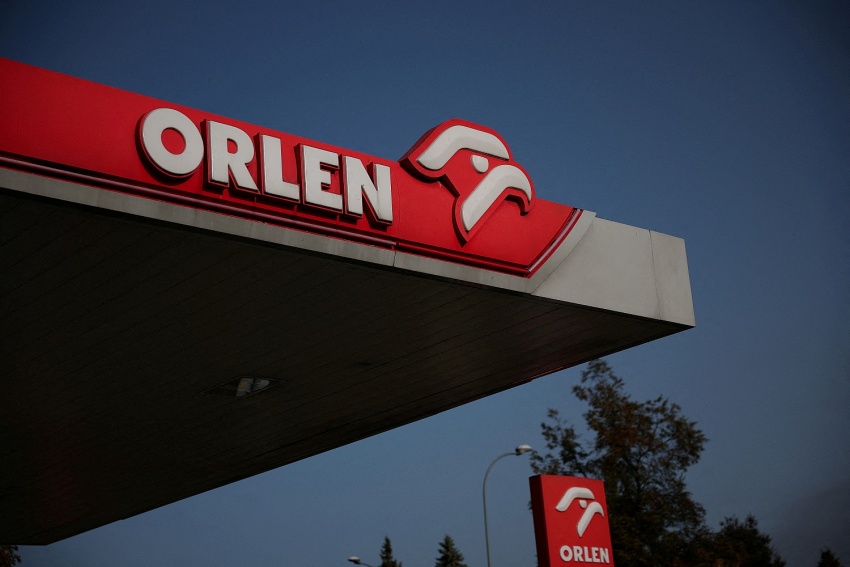 Ba Lan huỷ các giao dịch dầu mỏ với Venezuela