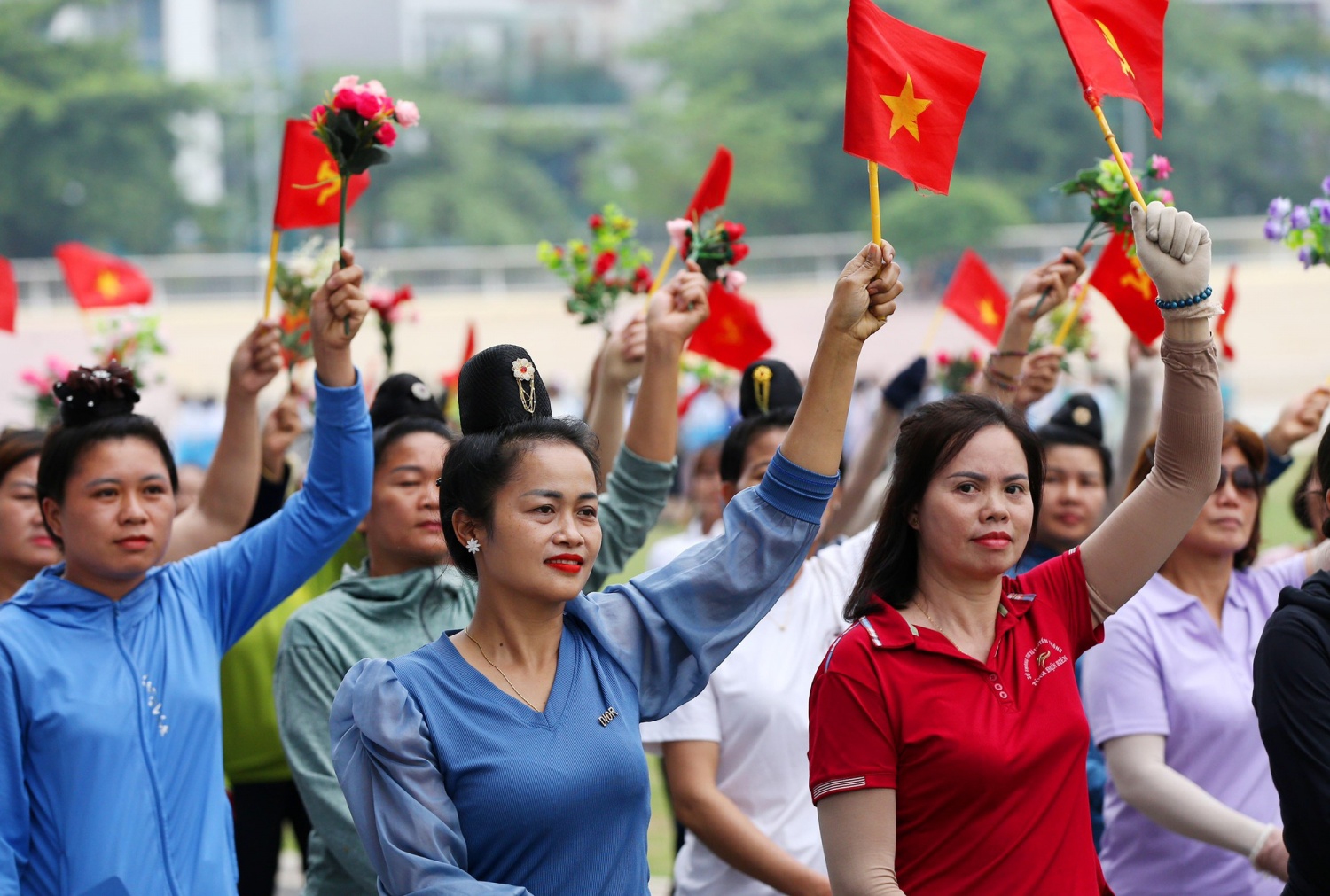 Điện Biên chào đón hơn 3.000 người thuộc lực lượng diễu binh, diễu hành về dự đại lễ.