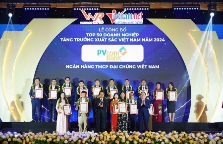 PVcomBank lần thứ năm liên tiếp được vinh danh doanh nghiệp phát triển nhanh nhất Việt Nam