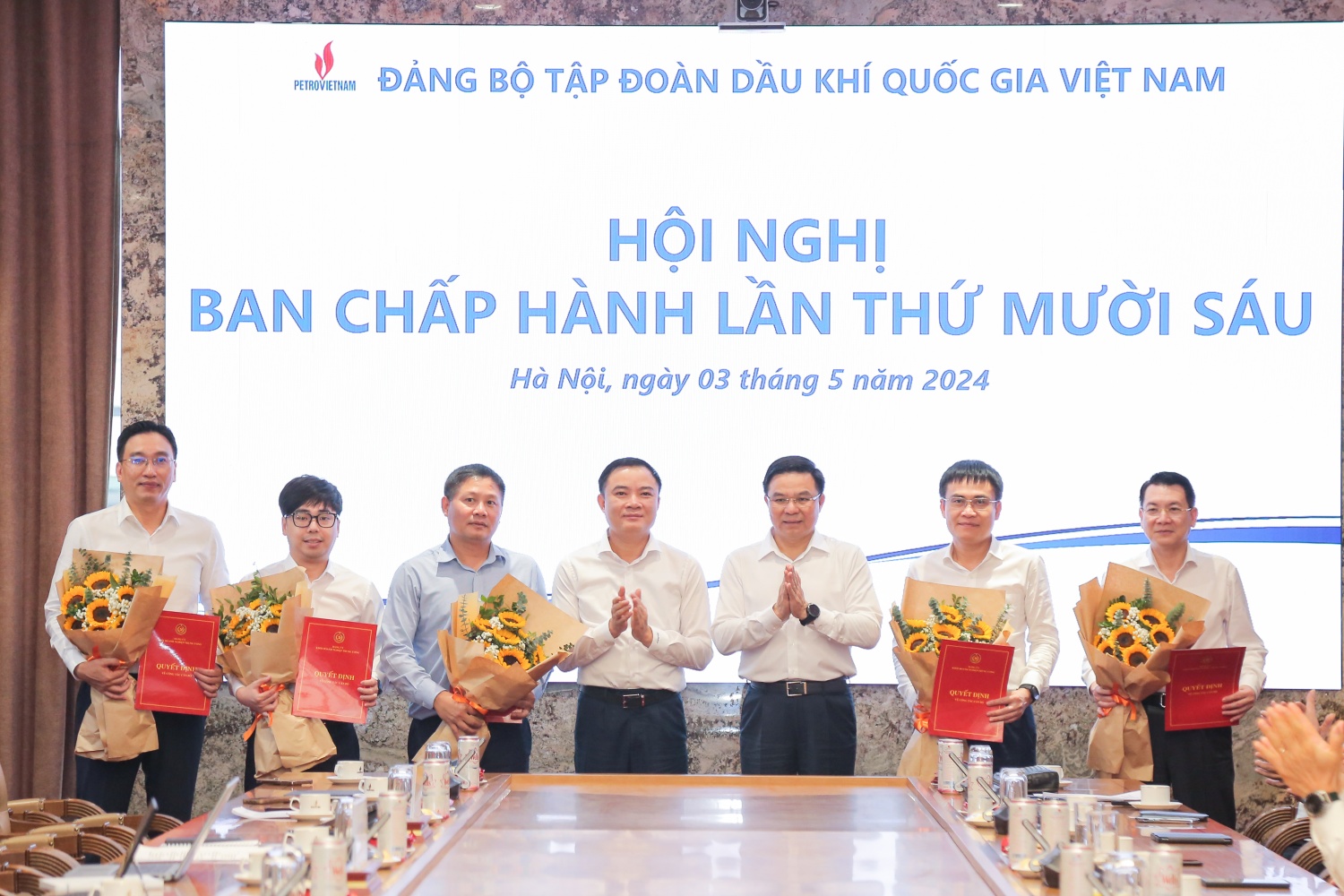 Hội nghị Ban Chấp hành Đảng bộ Tập đoàn Dầu khí Quốc gia Việt Nam lần thứ 16 nhiệm kỳ 2020 - 2025 Hội nghị Ban Chấp hành Đảng bộ Tập đoàn Dầu khí Quốc gia Việt Nam lần thứ 16 nhiệm kỳ 2020 - 2025