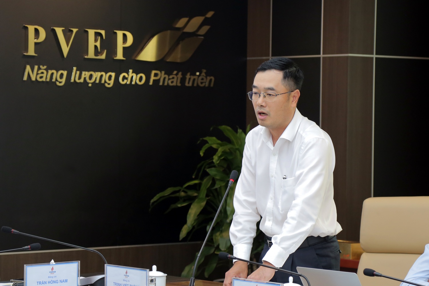 Tổng Giám đốc Petrovietnam Lê Ngọc Sơn làm việc với PVEP: Tập trung đẩy nhanh tiến độ các dự án trọng điểm