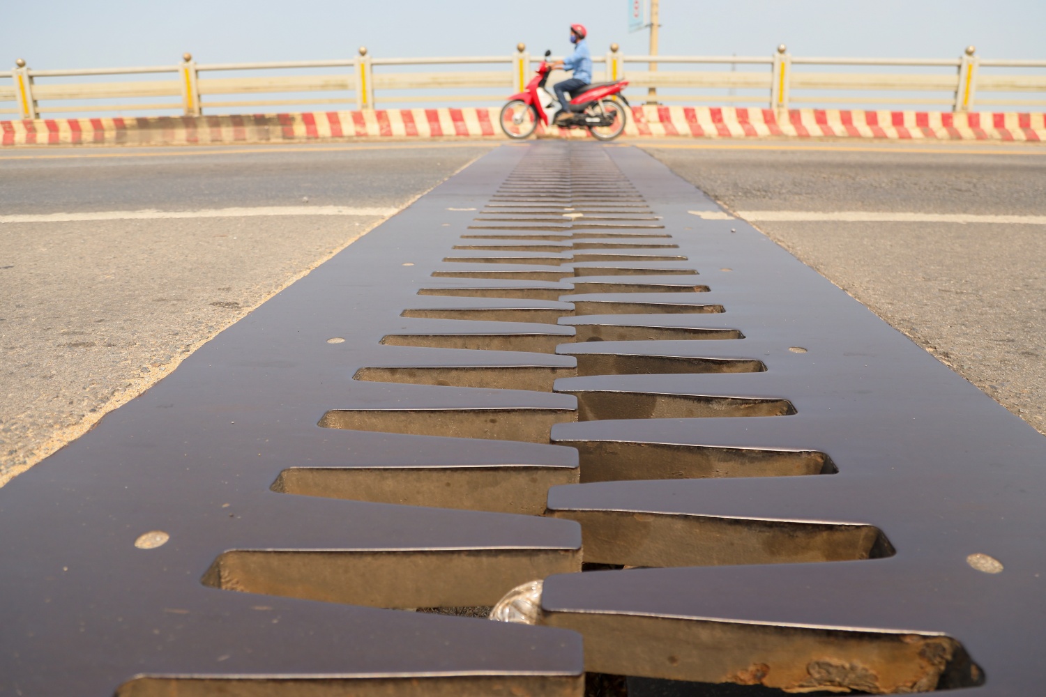 Quảng Ngãi: Cấm xe lưu thông qua cầu Trà Khúc 2 trong 50 ngày để sửa chữa