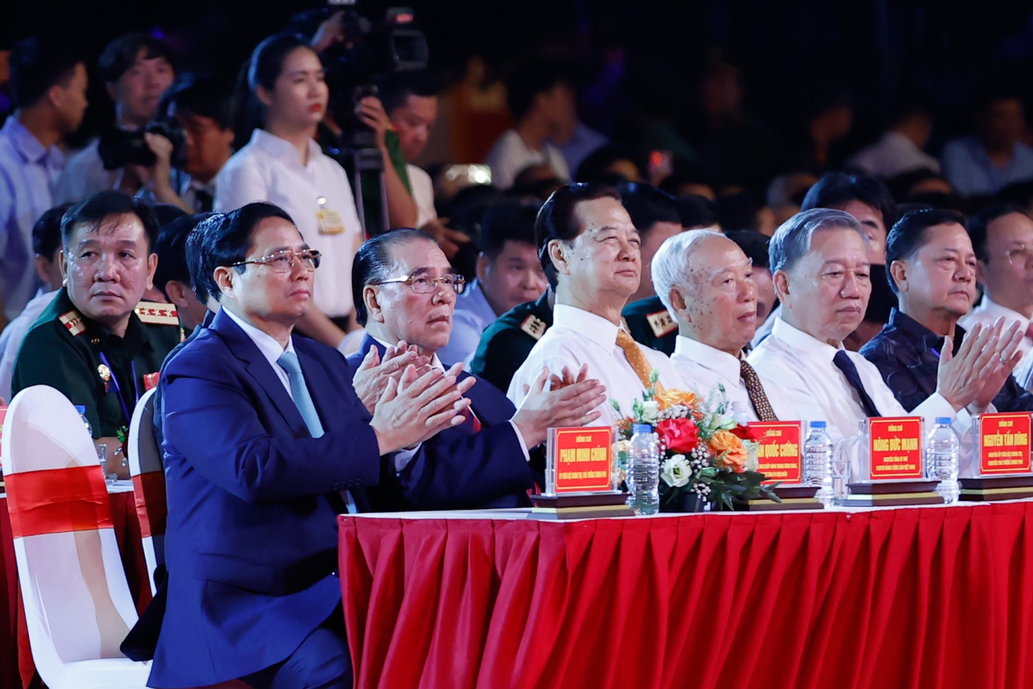 Thủ tướng Phạm Minh Chính dự chương trình nghệ thuật đặc biệt 