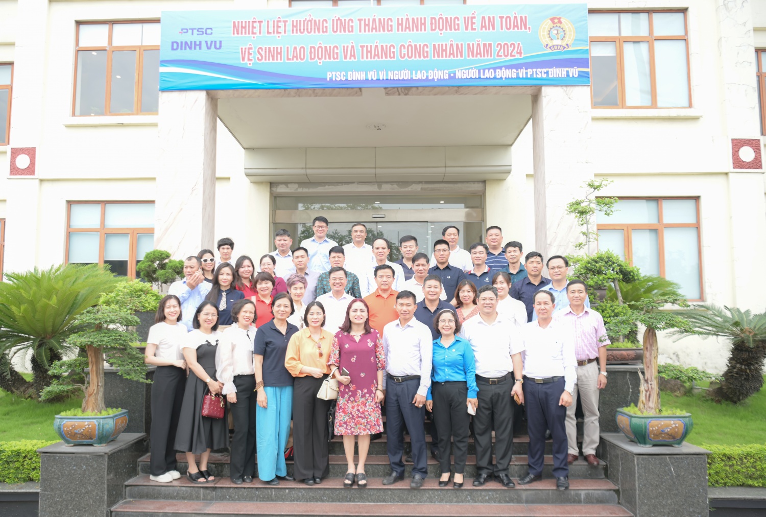 Một ngày nhiều ý nghĩa của những người làm công tác Công đoàn Một ngày nhiều ý nghĩa của những người làm công tác Công đoàn
