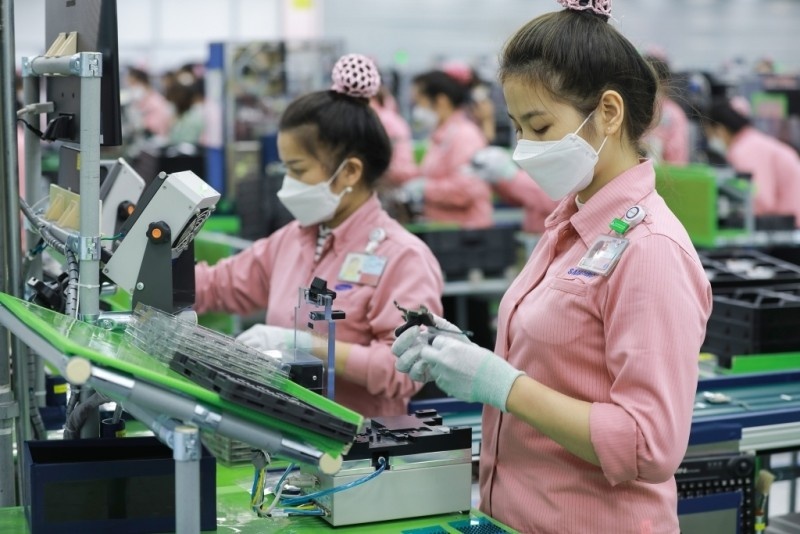 Tin tức kinh tế ngày 9/5: Samsung cam kết đầu tư thêm 1 tỉ USD mỗi năm tại Việt Nam