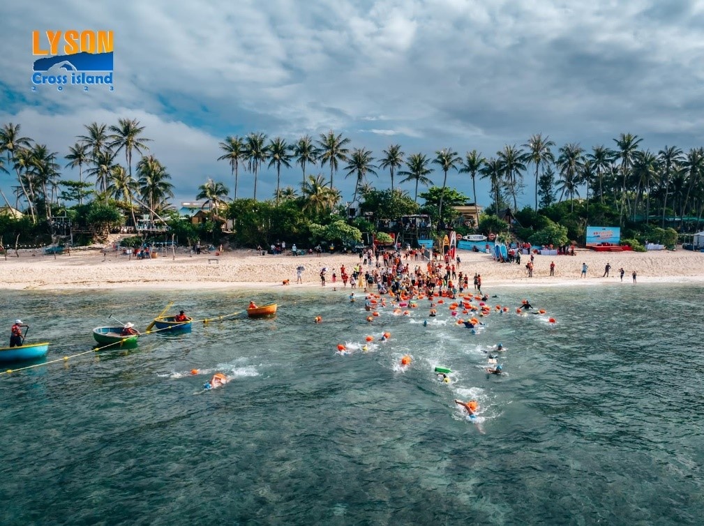 Giải bơi vượt biển Lý Sơn Cross Island - Tiên phong, độc đáo và thách thức