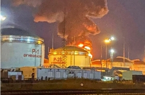 Nga: Cuộc tấn công UAV của Ukraine gây hỏa hoạn tại nhà máy lọc dầu Kaluga