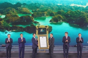 Hạ Long - Cát Bà nhận danh hiệu di sản thiên nhiên thế giới của UNESCO