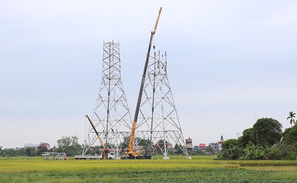 Công đoàn Điện lực Việt Nam động viên các đơn vị tham gia thi công Dự án đường dây 500kV mạch 3