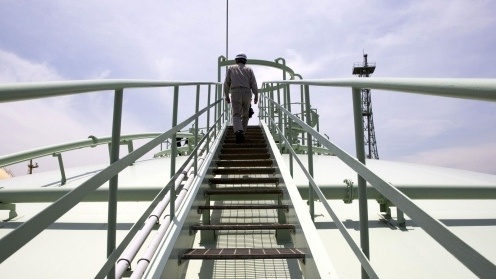 Giá LNG tại châu Á lại tăng lên mức cao mới