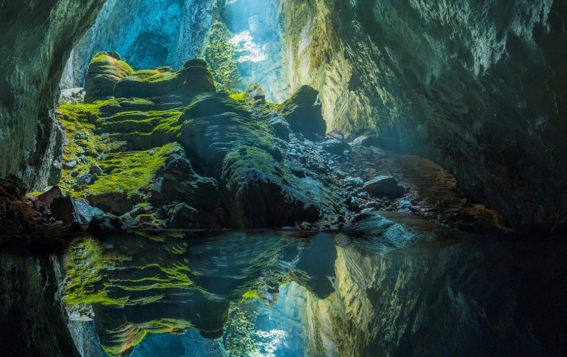Hang Sơn Đoòng nằm trong top 7 điểm tham quan dưới lòng đất đẹp nhất thế giới