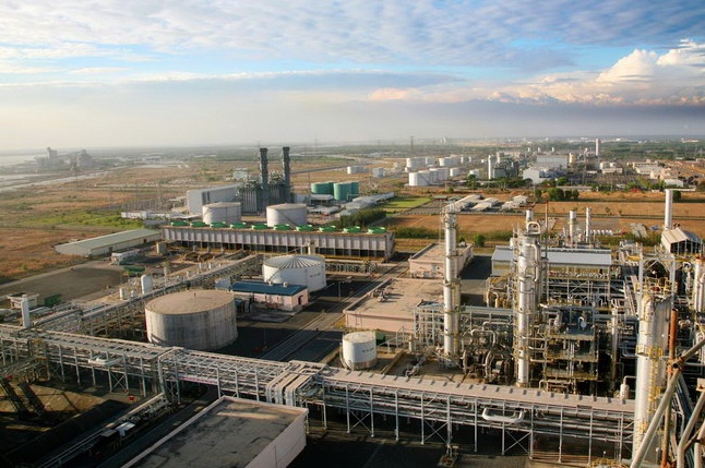 Công nghệ và quản lý năng lượng trong lĩnh vực công nghiệp dầu khí
