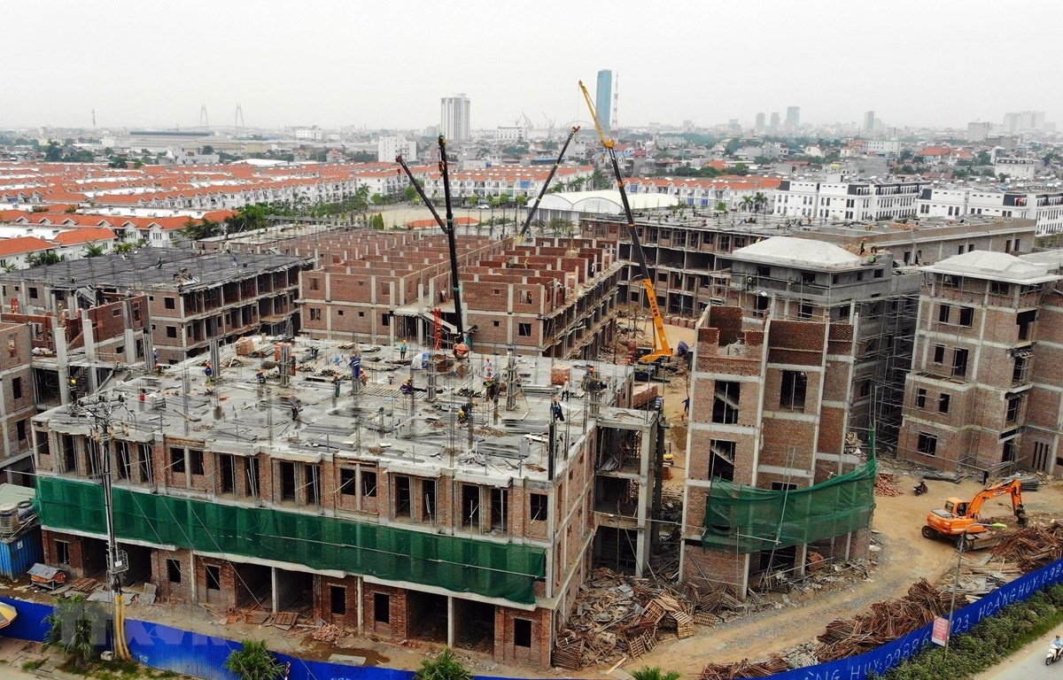 Tin bất động sản ngày 1/6: Chủ tịch Hà Nội yêu cầu khởi công ít nhất 1 dự án NƠXH trước tháng 10/2024