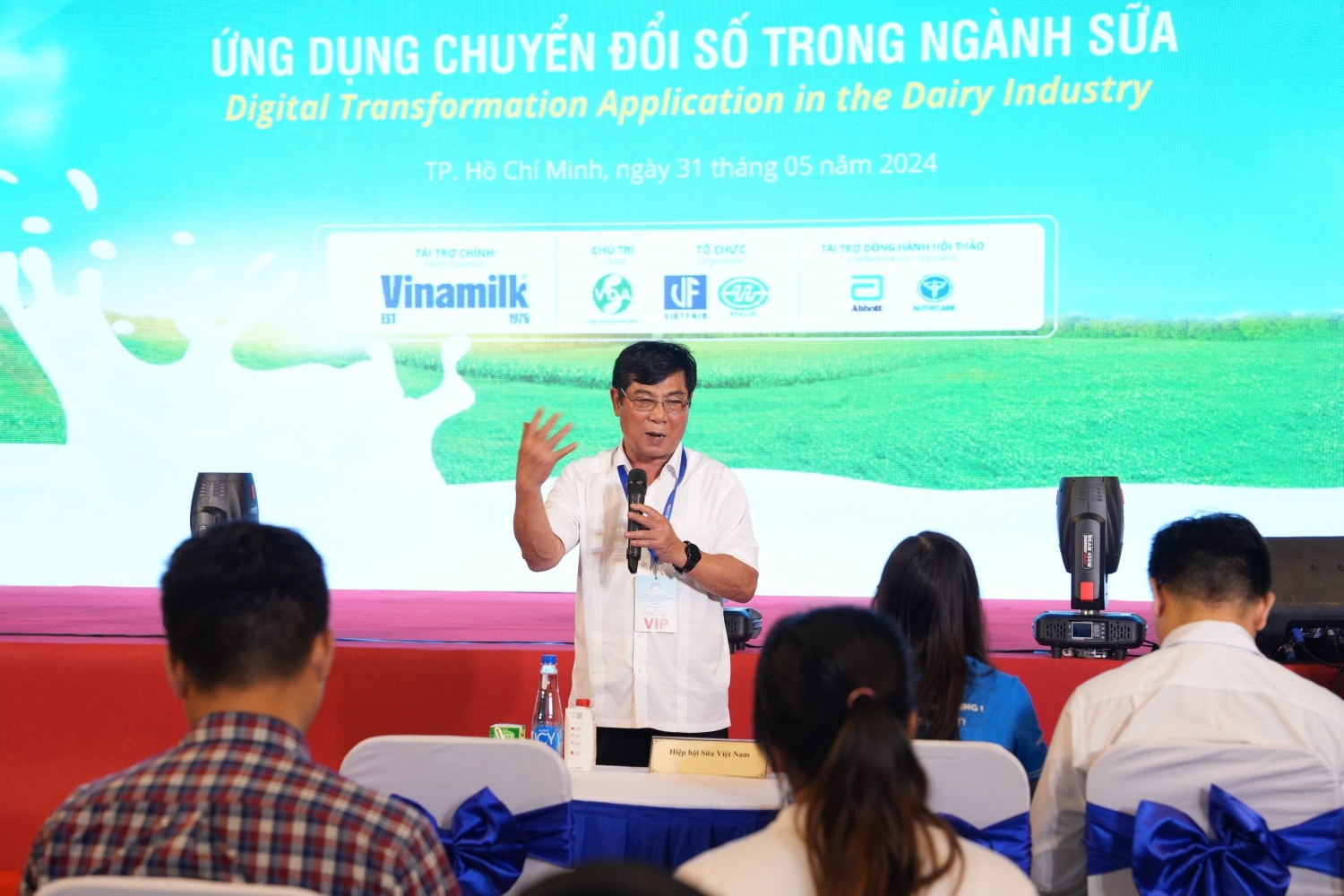 Chuyển đổi số và câu chuyện nâng cao vị thế sữa Việt Nam