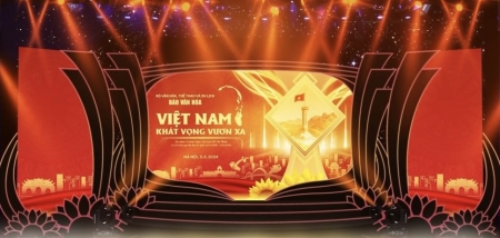 Tự hào chương trình nghệ thuật đặc biệt “Việt Nam - Khát vọng vươn xa”