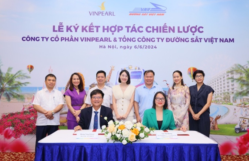 Tổng công ty Đường sắt Việt Nam và Vinpearl ký kết hợp tác thúc đẩy phát triển du lịch