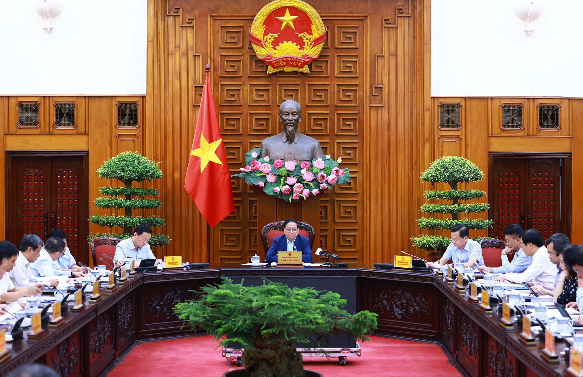 Thủ tướng Phạm Minh Chính: Phấn đấu tăng trưởng đạt cận trên, lạm phát ở cận dưới so với mục tiêu- Ảnh 5.