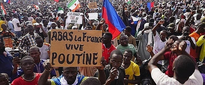 Niger ngừng xuất khẩu dầu sang Trung Quốc vì tranh chấp với Benin