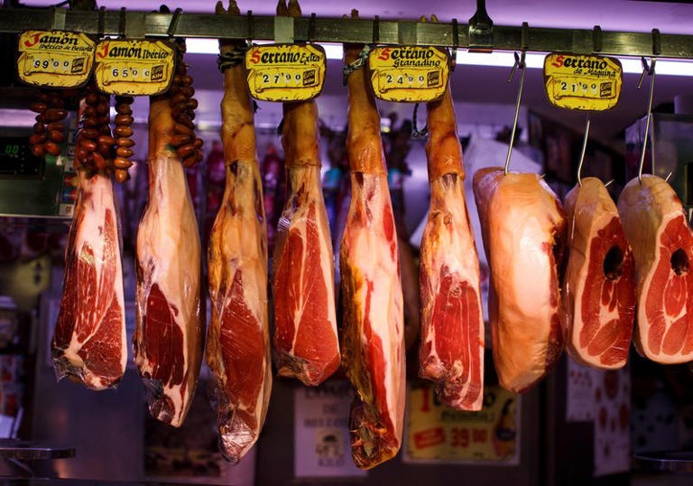 Ai sẽ hưởng lợi từ thị trường tiêu thụ thịt heo lớn nhất thế giới?