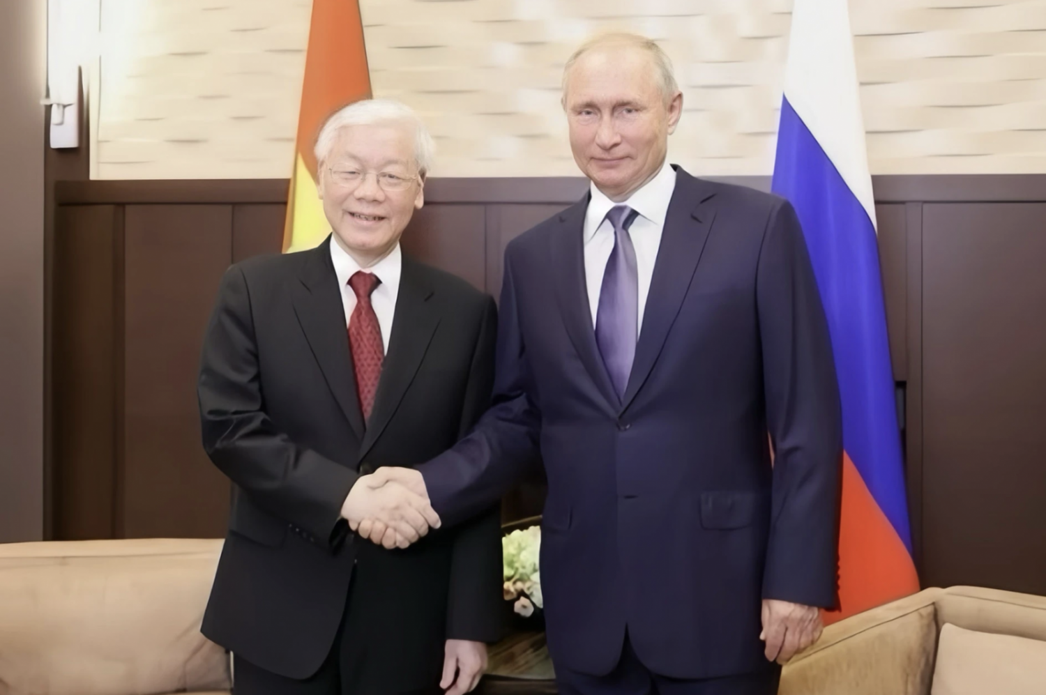 Tổng Bí thư Nguyễn Phú Trọng và Tổng thống Nga Vladimir Putin. Ảnh: TTXVN