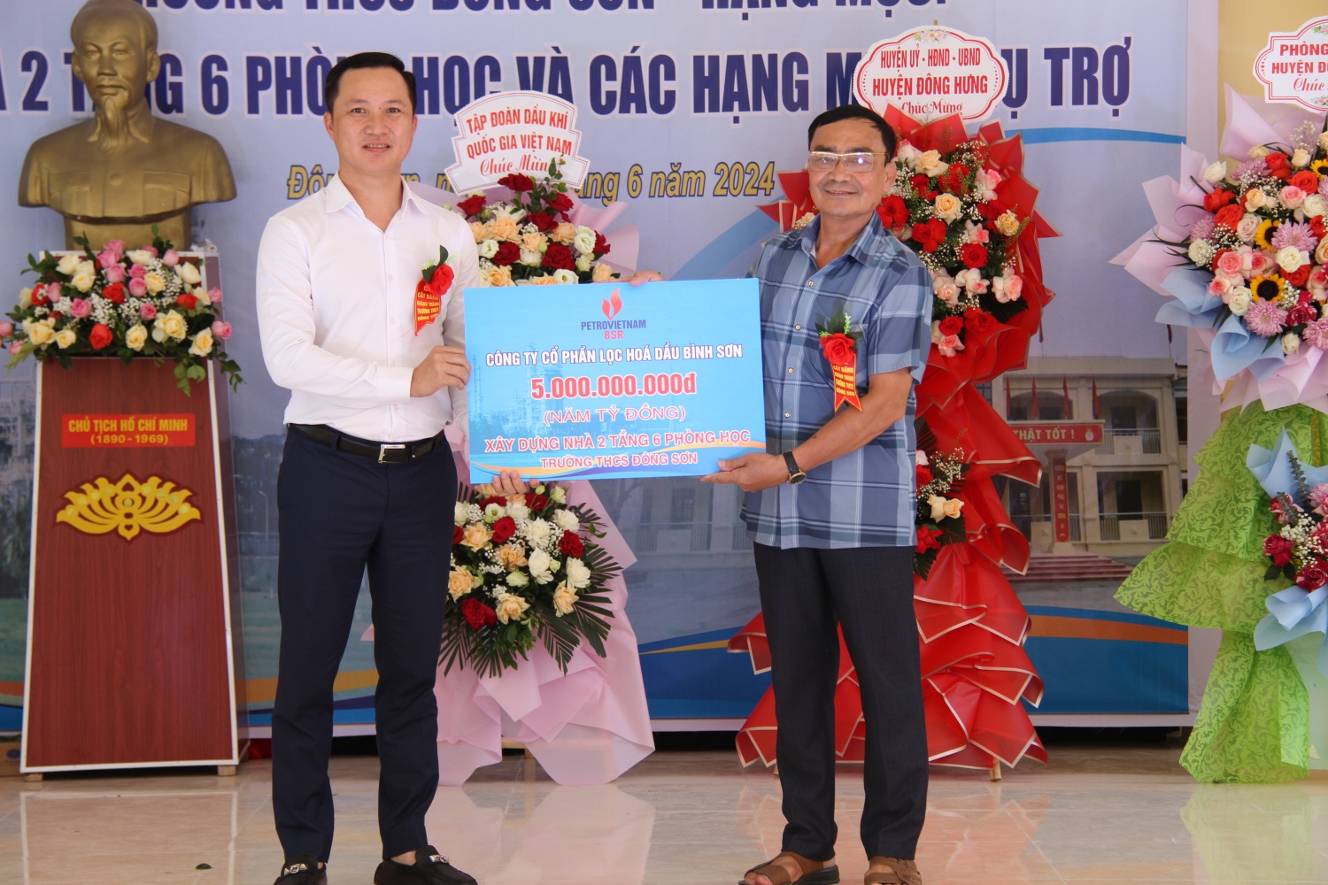 Petrovietnam và BSR khánh thành nhà 2 tầng, 6 phòng học trường THCS Đông Sơn, tỉnh Thái Bình