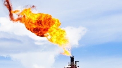 Các công ty dầu mỏ tăng cường đốt khí đốt trong khi khoan lên mức cao nhất 5 năm