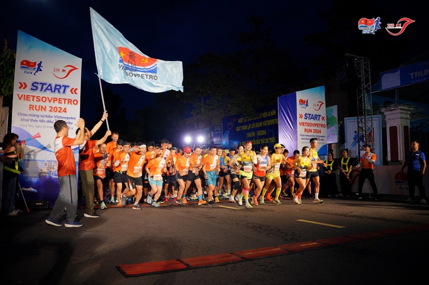 Hàng nghìn runners tham gia giải chạy Vietsovpetro Run 2024