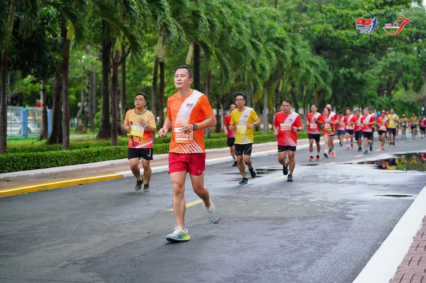 Hàng nghìn runners tham gia giải chạy Vietsovpetro Run 2024