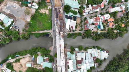[Chùm ảnh] Cầu Nam Lý sắp hoàn thành, góp phần giải quyết kẹt xe khu Đông TP HCM