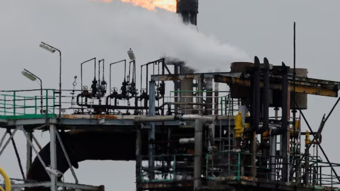 ExxonMobil có thể đình chỉ nhà máy lọc dầu ở Pháp nếu công nhân tiếp tục đình công