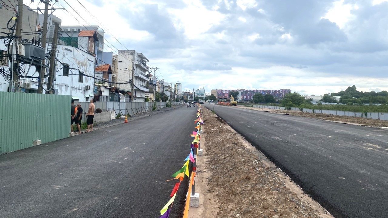 TP HCM: Đưa vào sử dụng tạm 500m đường nối khu vực sân bay Tân Sơn Nhất