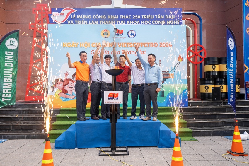 Ngày hội Gia đình Vietsovpetro 2024 – Giữ lửa cho Tương lai Ngày hội Gia đình Vietsovpetro 2024 - Giữ lửa cho tương lai