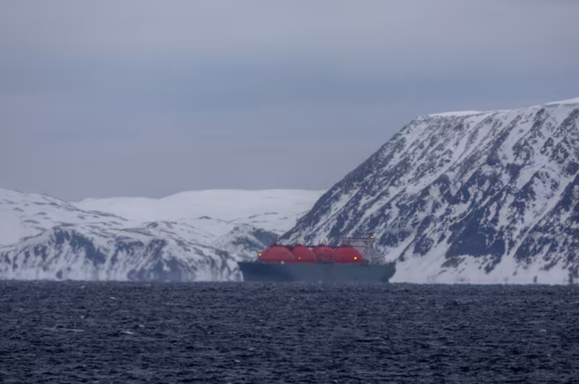 Cấm dầu nhiên liệu nặng để sử dụng LNG ở Bắc Cực