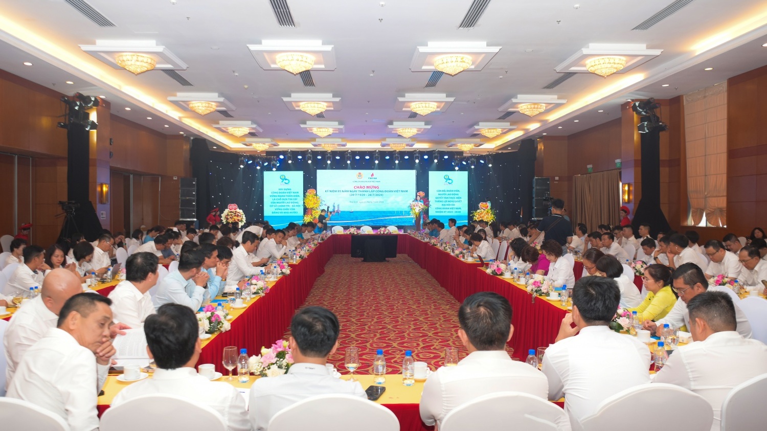 [PetroTimesTV] Công đoàn Dầu khí Việt Nam sơ kết công tác 6 tháng đầu năm