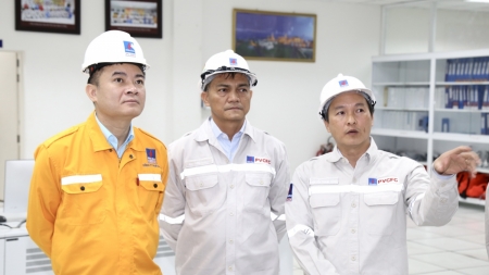 [PetroTimesTV] Tổng Giám đốc Petrovietnam Lê Ngọc Sơn làm việc tại Nhà máy Đạm Cà Mau