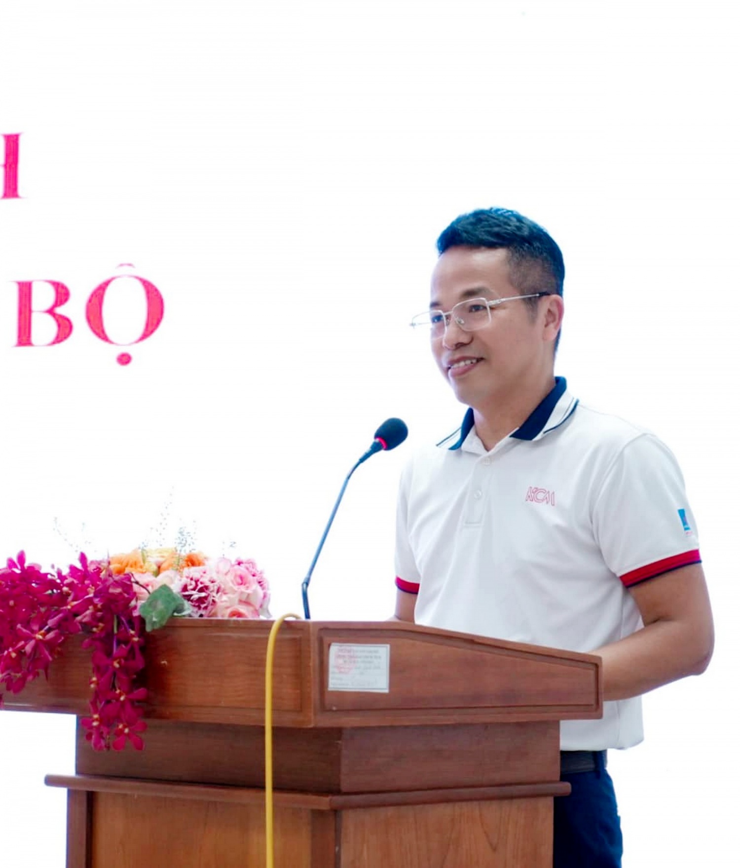 Hình 1: Đồng chí Nguyễn Văn Bé Ba, Bí thư Đảng ủy, Giám đốc Công ty phát biểu