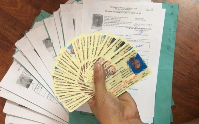 Hà Nội: 3 phương án làm thủ tục cấp đổi giấy phép lái xe