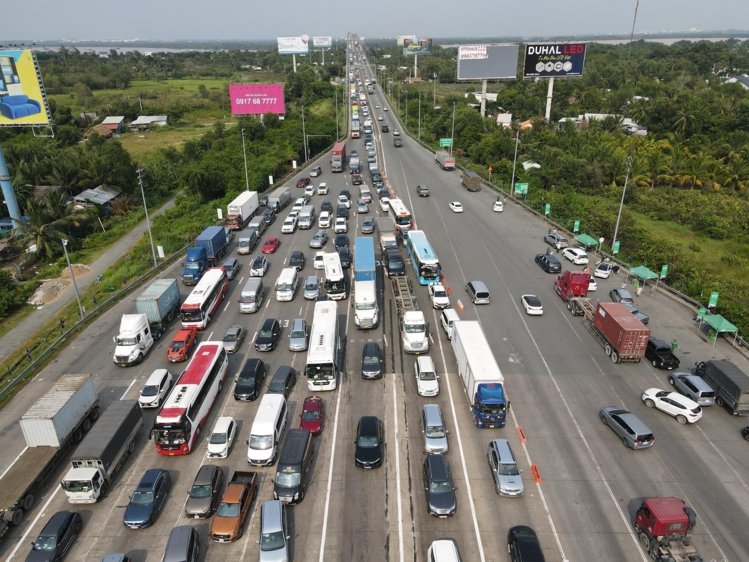 Cấm xe tải vào đường cao tốc TP HCM – Long Thành – Dầu Giây dịp cao điểm