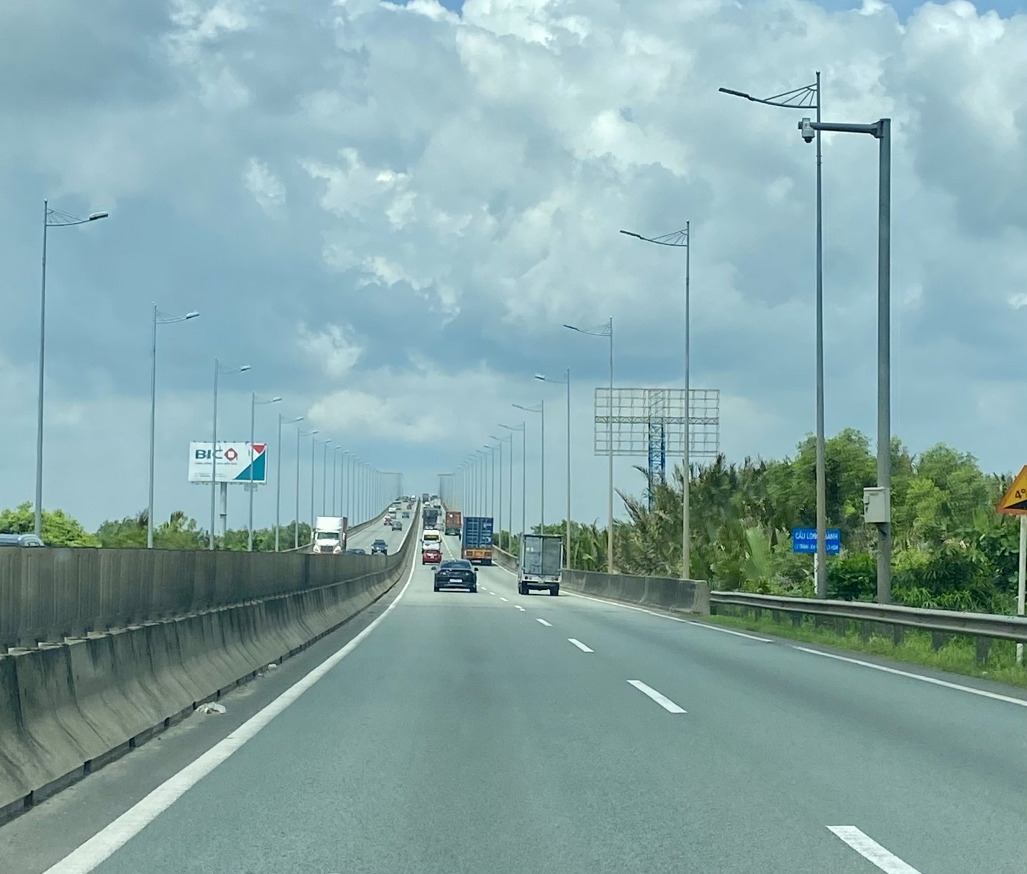 Cấm xe tải vào đường cao tốc TP HCM – Long Thành – Dầu Giây