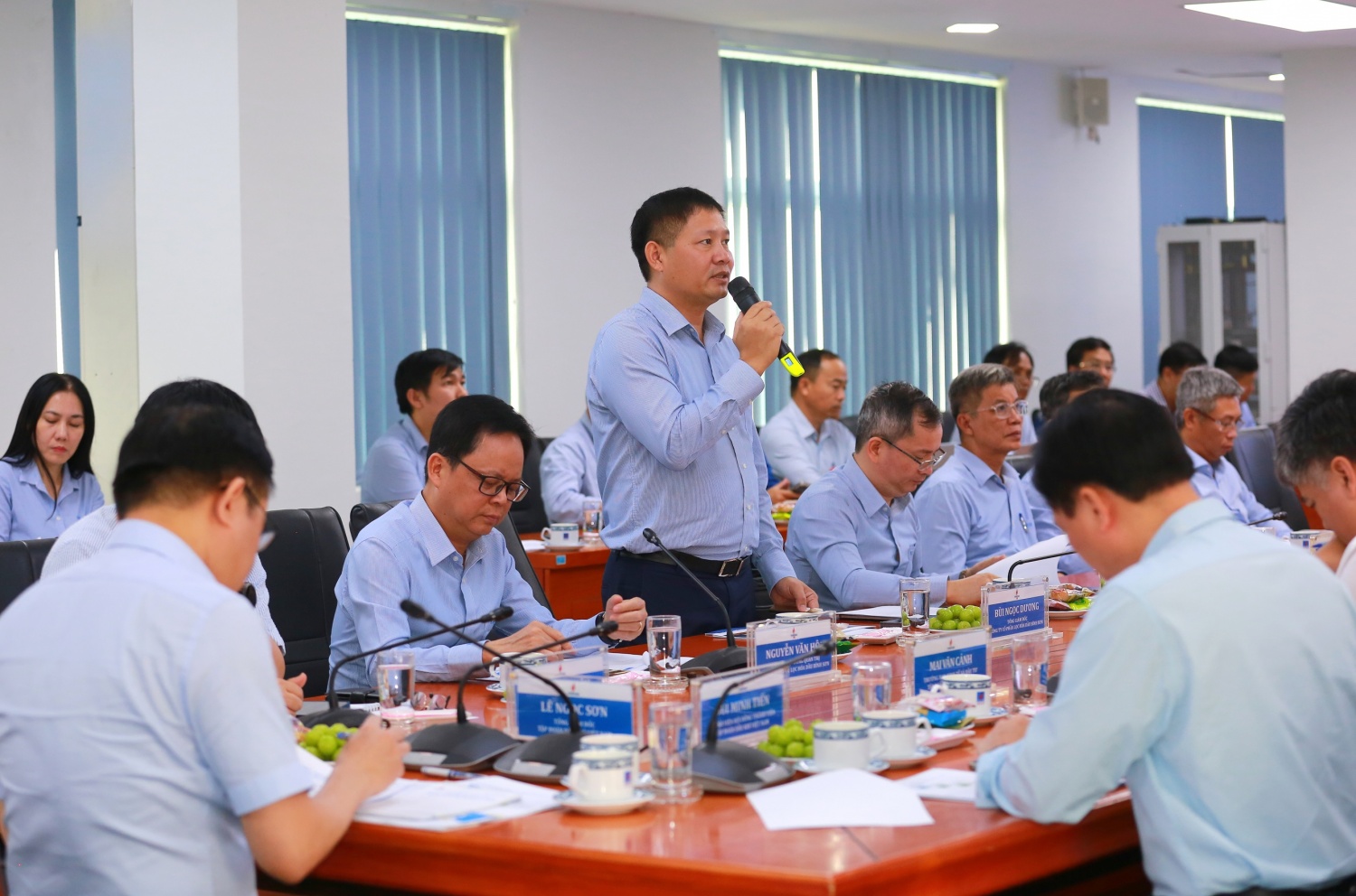 Tại hội nghị, Tổng Giám đốc Bùi Ngọc Dương đã báo cáo tình hình sản xuất kinh doanh 6 tháng đầu năm và nhiệm vụ 6 tháng cuối năm 2024.