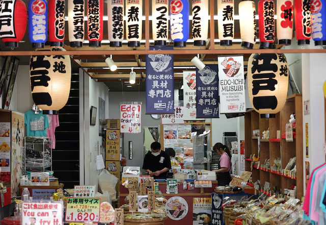 Đồng yên suy yếu, lượng du khách đến Nhật Bản lập kỷ lục