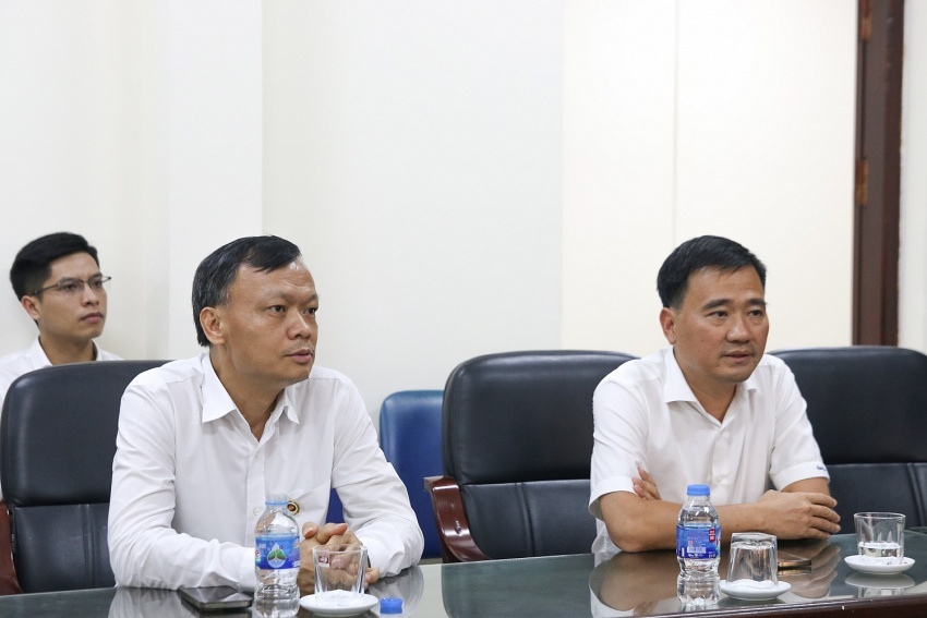 Petrovietnam thăm, tặng quà các nạn nhân chất độc da cam phường Láng Hạ và Thành Công