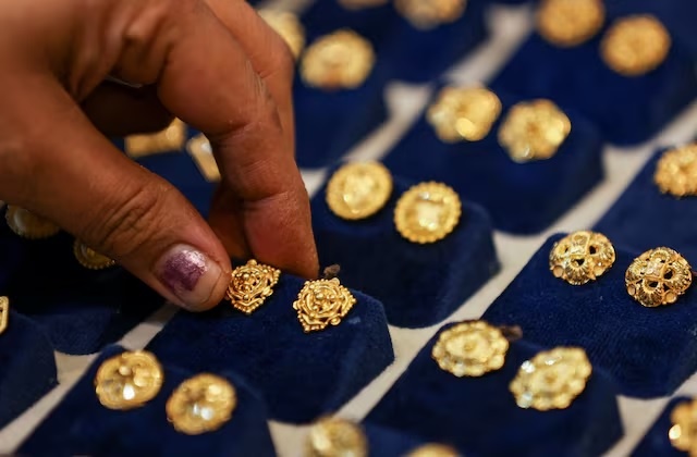 Ấn Độ giảm thuế nhập khẩu vàng và bạc để giải quyết nạn buôn lậu