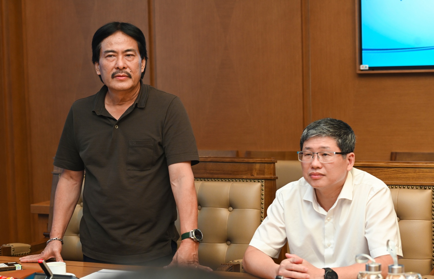 Đồng chí Nguyễn Hùng Dũng, nguyên Thành viên HĐTV Tập đoàn, Phó Chủ tịch kiêm Tổng Thư ký Hội DKVN phát biểu tại buổi gặp mặt